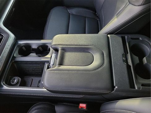 Used 2025 Ford Expedition Max Platinum w/ Stealth Appearance Package image 20