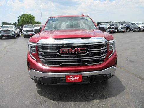 Certified 2025 GMC Sierra 1500 SLT w/ SLT Premium Plus Package AWD/4WD image 12