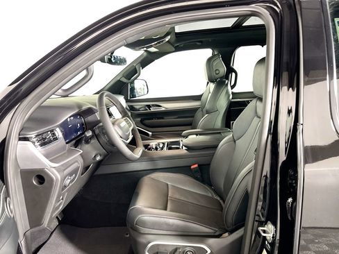 New 2026 Jeep Grand Wagoneer Limited AWD/4WD image 11