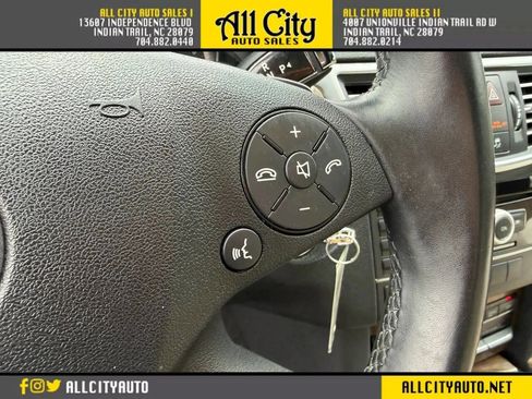 Used 2010 Mercedes-Benz E 350 E 350 4MATIC Sedan 4D image 22