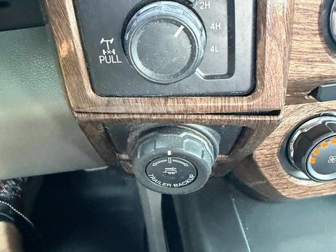 Used 2018 Ford F150 XLT w/ Equipment Group 302A Luxury AWD/4WD image 19