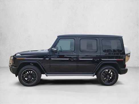 Used 2025 Mercedes-Benz G 550 image 8