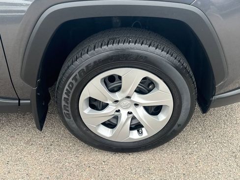 Used 2023 Toyota RAV4 LE image 39