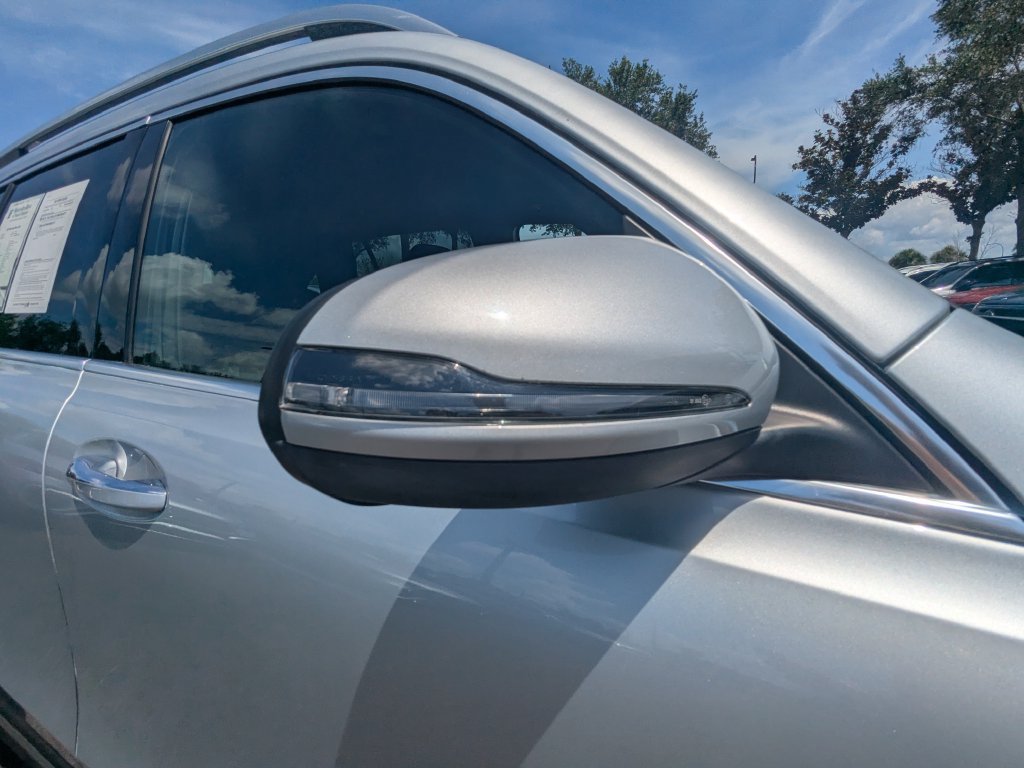 Certified 2023 Mercedes-Benz GLB 250 4MATIC w/ Premium Package image 23