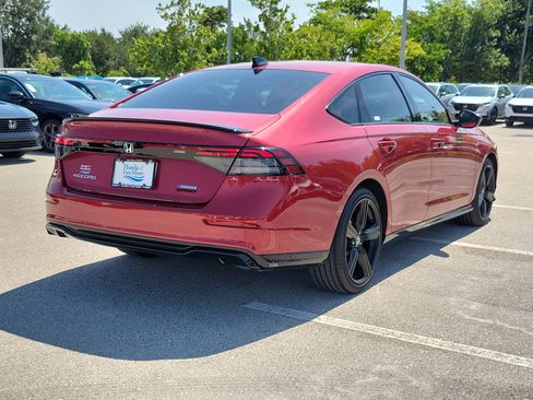 Used 2024 Honda Accord Sport image 6