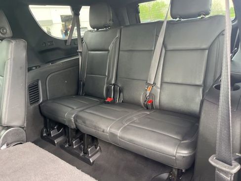 Used 2024 Chevrolet Suburban LT AWD/4WD image 8