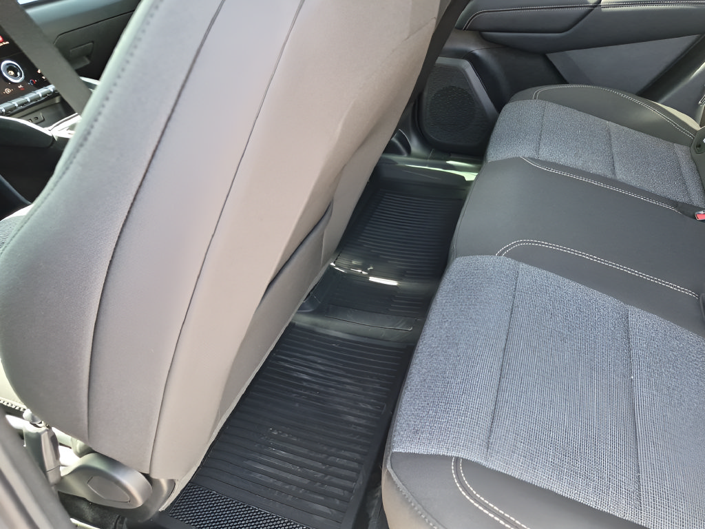 New 2027 GMC Terrain Elevation w/ LPO, Floor Liner Package FWD image 33