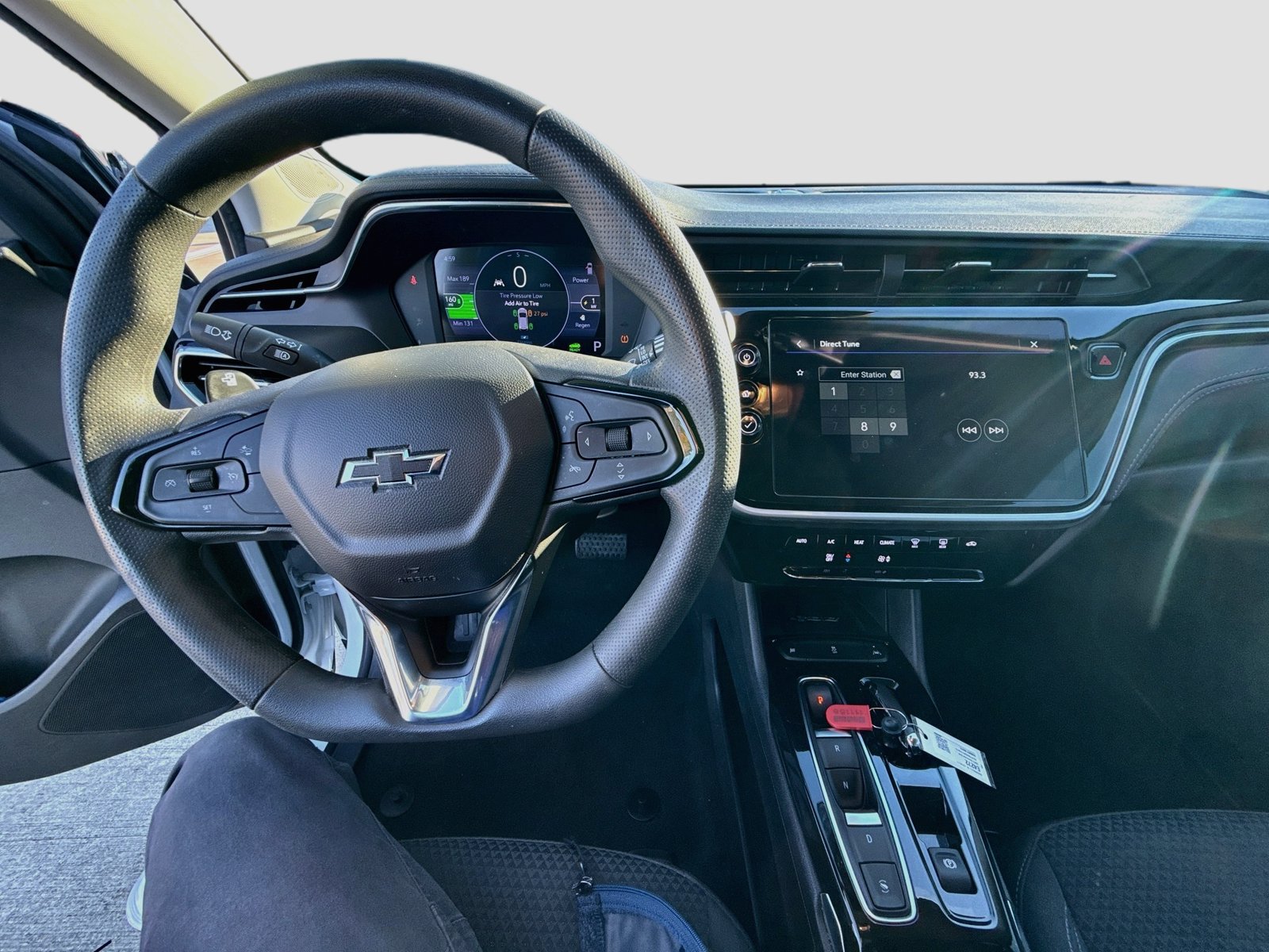 Used 2023 Chevrolet Bolt EUV LT w/ Redline Edition FWD image 11