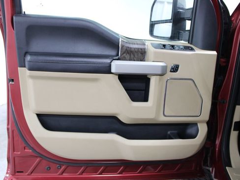 Used 2019 Ford F250 Lariat w/ Lariat Ultimate Package AWD/4WD image 22