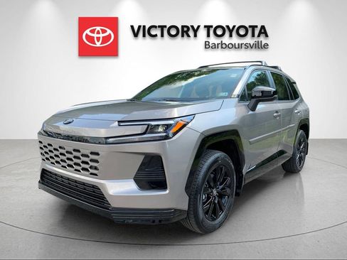 Used 2026 Toyota RAV4 SE w/ Convenience Package FWD image 1