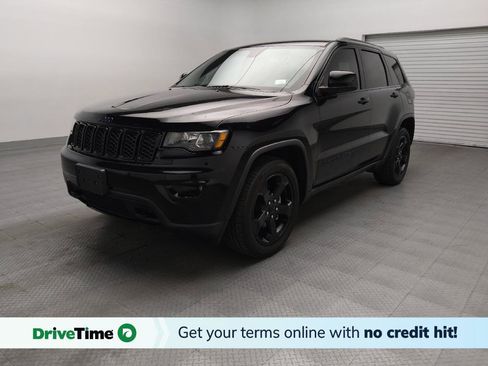 Used 2019 Jeep Grand Cherokee Laredo RWD image 1