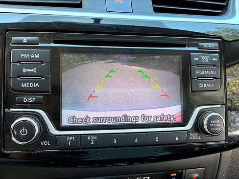 Used 2018 Nissan Sentra SV image 11