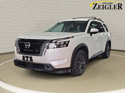 Certified 2024 Nissan Pathfinder SV