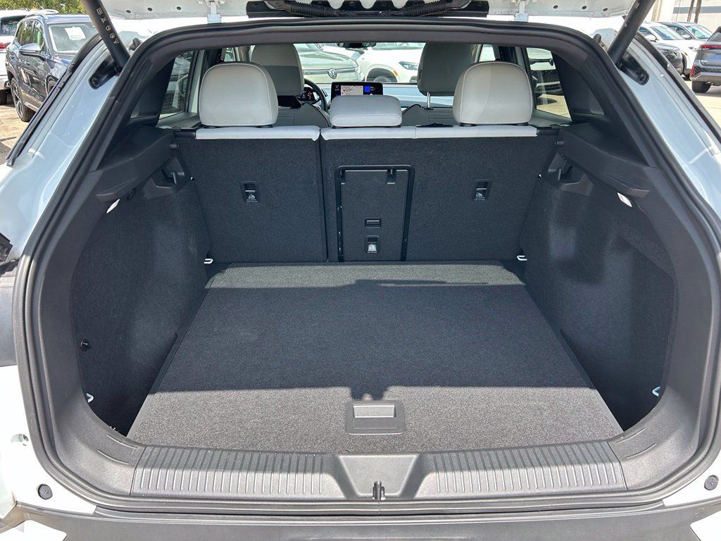 Used 2024 Volkswagen ID.4 S RWD image 46