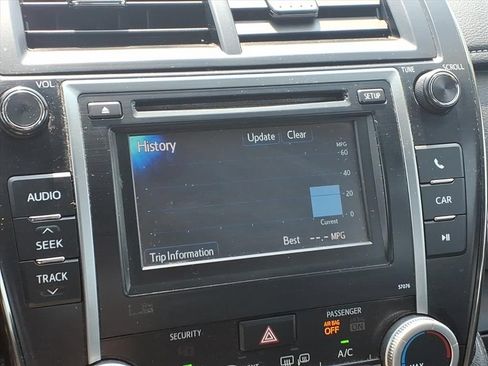 Used 2013 Toyota Camry SE FWD image 24