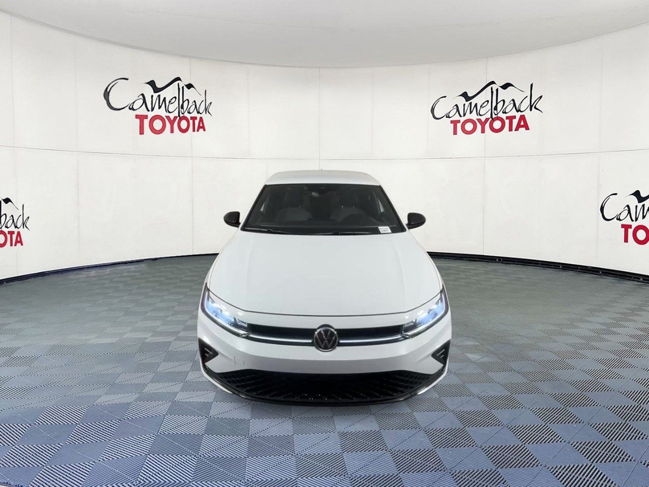 Used 2025 Volkswagen Jetta Sport FWD image 5