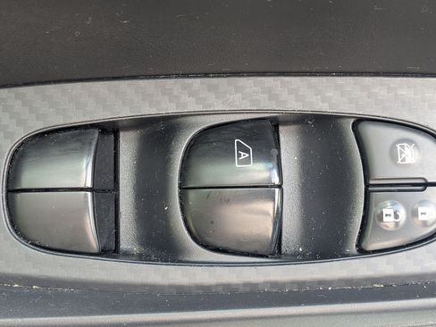 Used 2024 Nissan Sentra SV FWD image 12