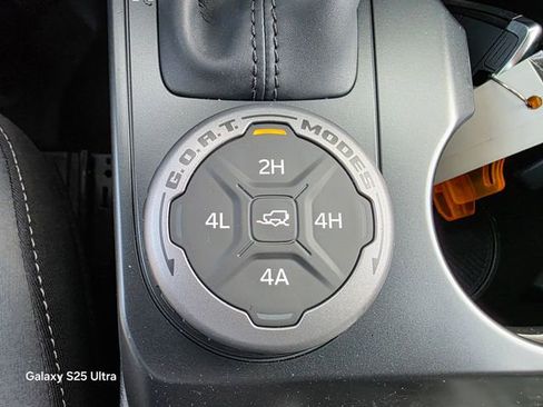 New 2025 Ford Bronco Badlands image 19