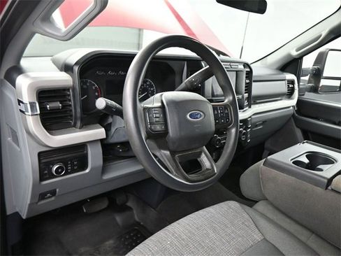 Used 2024 Ford F250 XLT w/ Camper Package image 18