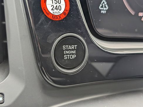 Certified 2025 Porsche Cayenne Coupe image 19