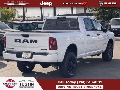 New 2026 RAM 2500 Big Horn AWD/4WD image 6