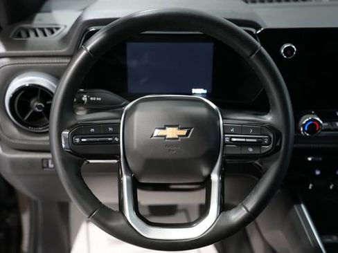 Used 2023 Chevrolet Colorado LT w/ LT Convenience Package II AWD/4WD image 15