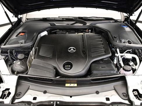 Used 2023 Mercedes-Benz E 450 4MATIC Sedan image 11