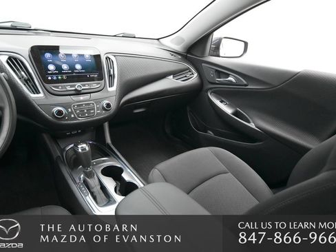 Used 2019 Chevrolet Malibu LT FWD image 27