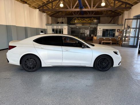 Used 2018 Acura TLX V6 w/ Technology Package image 8