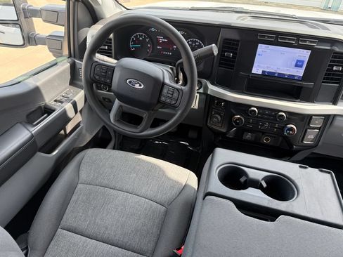 Used 2024 Ford F250 XL w/ STX Appearance Package AWD/4WD image 24