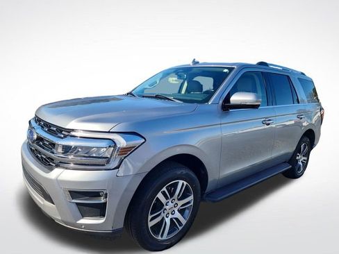 Used 2024 Ford Expedition Limited image 1