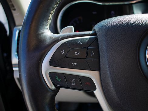 Used 2015 Jeep Grand Cherokee Overland image 20