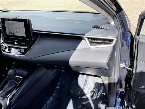 Used 2024 Toyota Corolla LE image 18