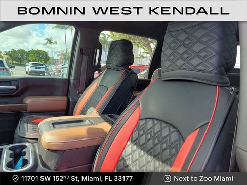 Used 2022 Chevrolet Silverado 2500 High Country w/ Z71 Off-Road Package image 13