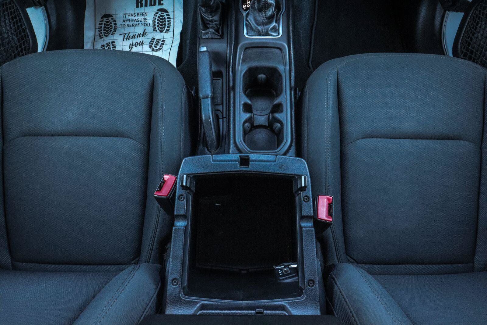 Used 2018 Jeep Wrangler Unlimited Sport S AWD/4WD image 28