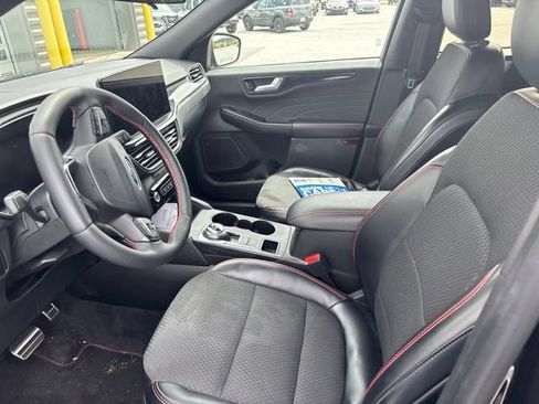 Used 2023 Ford Escape ST-Line w/ Tech Pack #1 AWD/4WD image 10