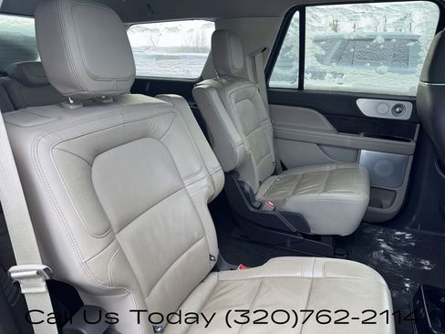 Used 2022 Lincoln Navigator Reserve image 29