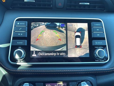 Used 2019 Nissan Kicks SR w/ SR Premium Package FWD image 21