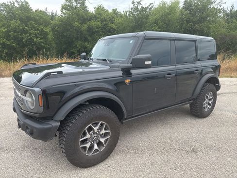 Used 2025 Ford Bronco Badlands AWD/4WD image 7