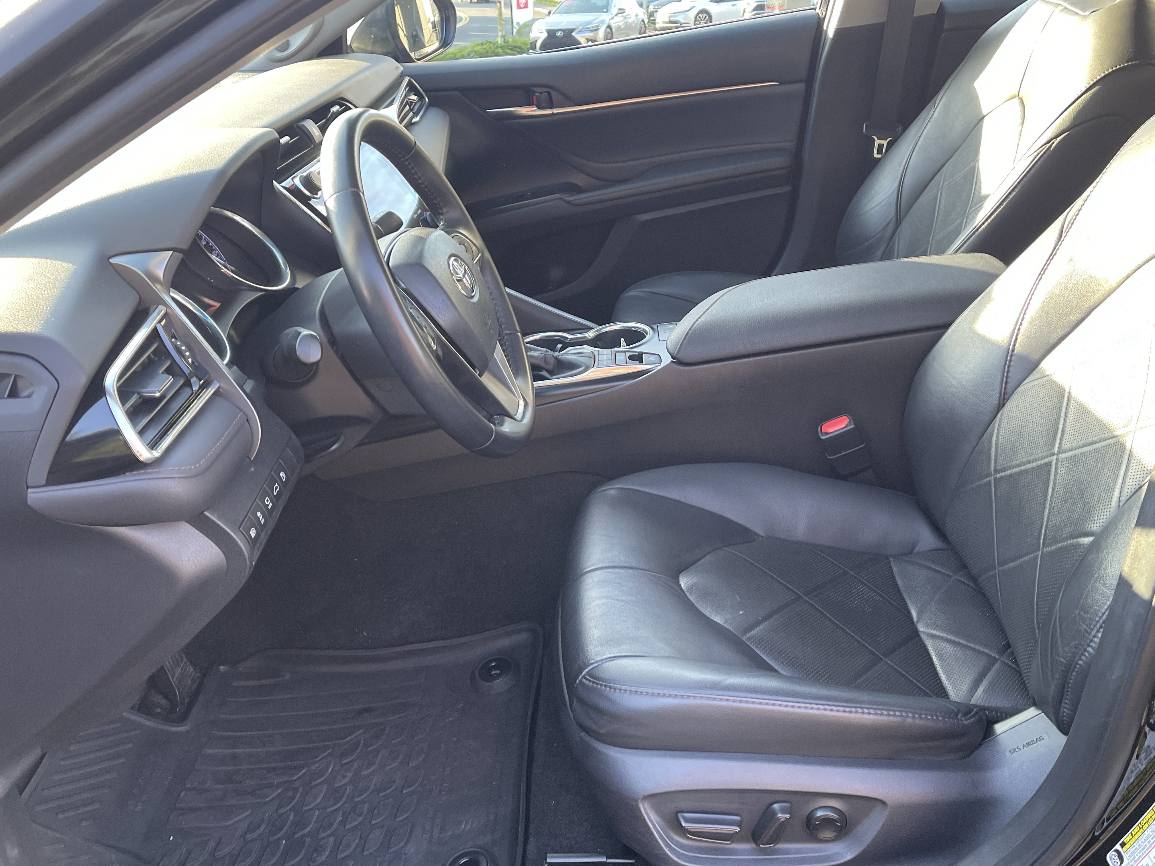 Certified 2018 Toyota Camry XLE w/ Audio Package FWD image 10