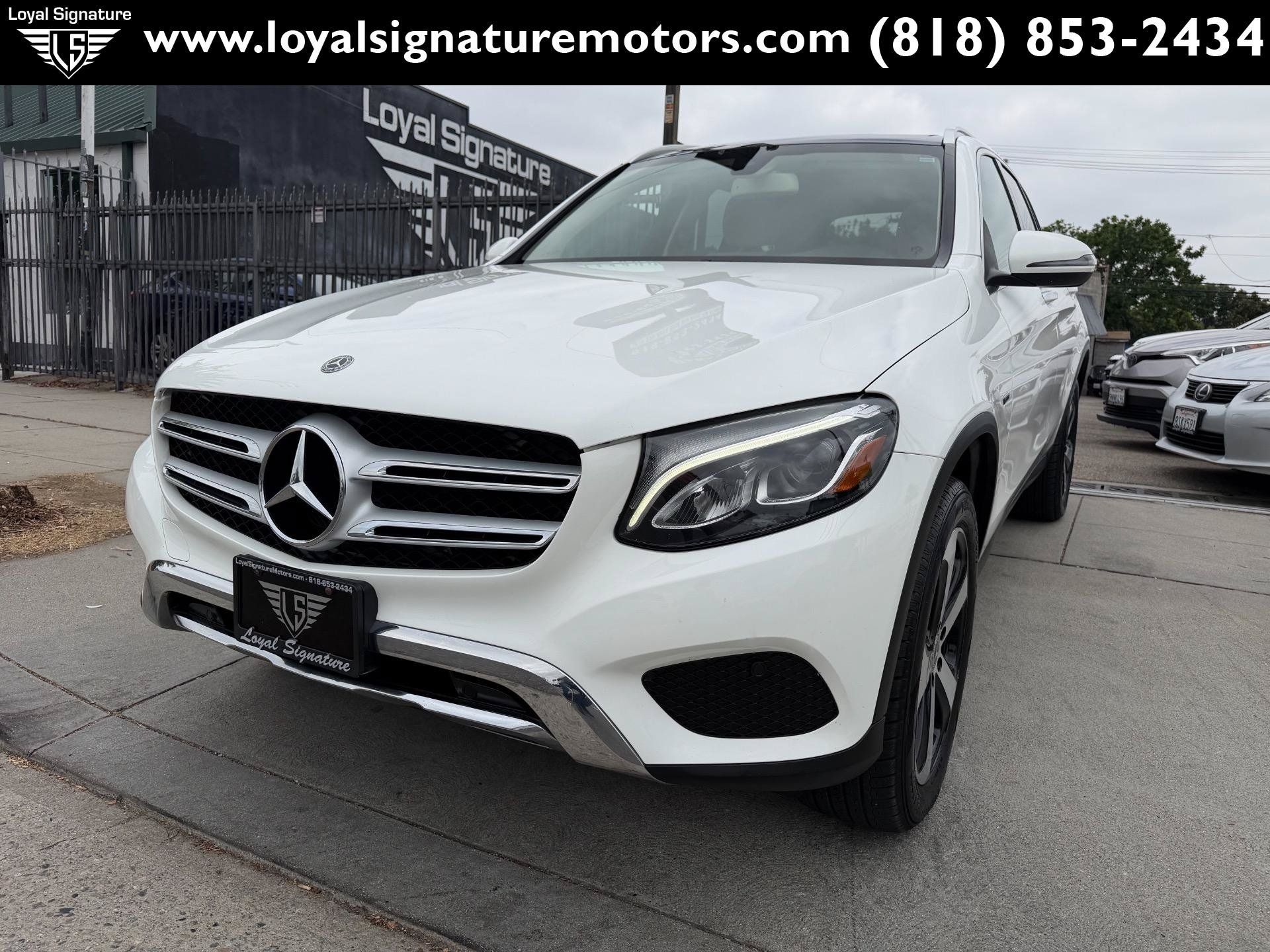 Used 2019 Mercedes-Benz GLC 350e 4MATIC image 3