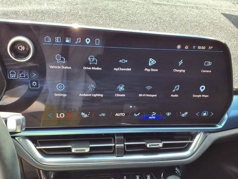 Used 2025 Chevrolet Equinox EV LT w/ Convenience Package FWD image 6