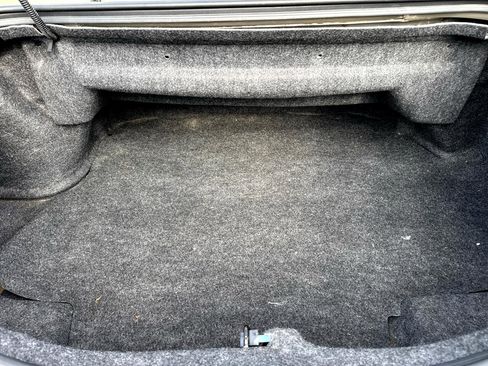 Used 2002 Chrysler Sebring Limited image 16