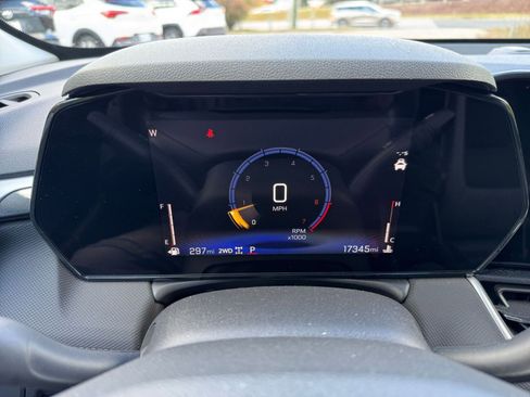 Used 2025 Chevrolet TrailBlazer LT image 35