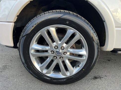 Used 2014 Ford F150 Limited image 9