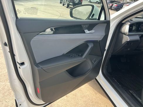 New 2026 Volkswagen Tiguan SE AWD/4WD image 50