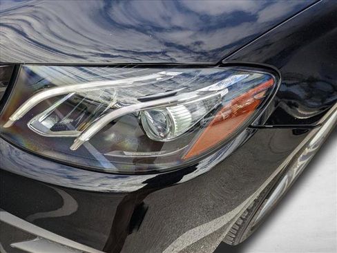 Used 2019 Mercedes-Benz E 300 image 5