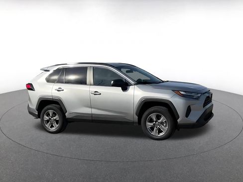 Used 2025 Toyota RAV4 LE image 2