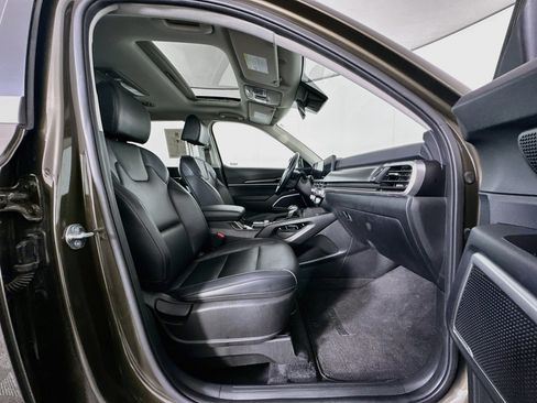 Used 2025 Kia Telluride S FWD image 35