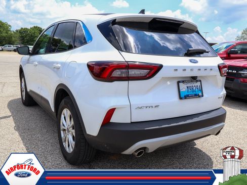 Used 2024 Ford Escape Active AWD/4WD image 3